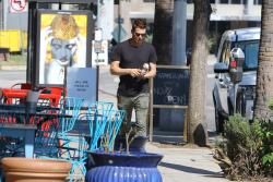 Hayden Christensen - Grabs an ice cream in Los Angeles, CA - 30 August 2017