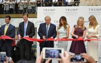 Ivanka Trump , Melania Trump & Tiffany Trump At Trump International Hotel, Washington DC (26.10.2016)